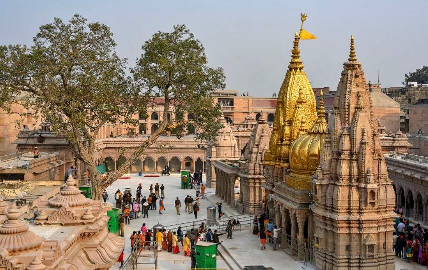 Places to Visit in Varanasi - Kashi Vishwanath Temple