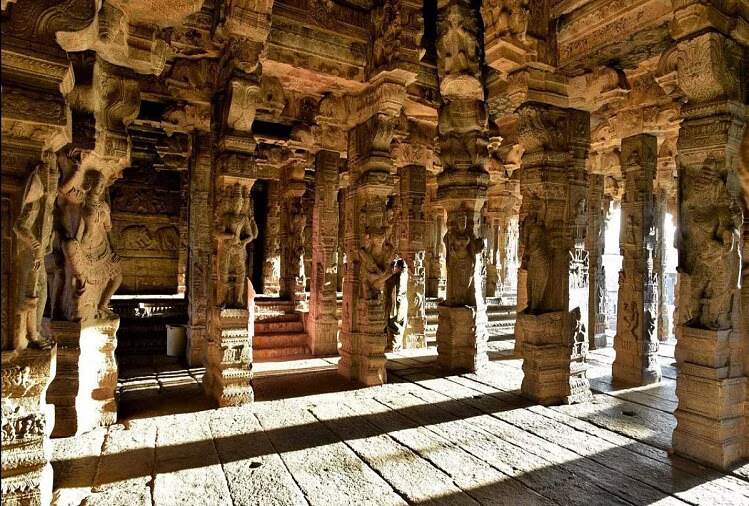 Lepakshi Temple Pillar