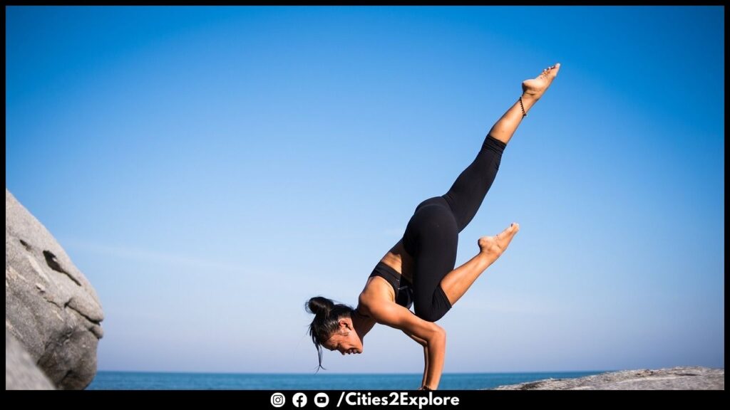 yoga-outside-cities2explore